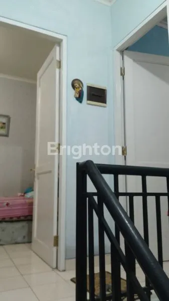 image RUMAH 2 LT MONTREAL KOTA WISATA CIBUBUR (8)