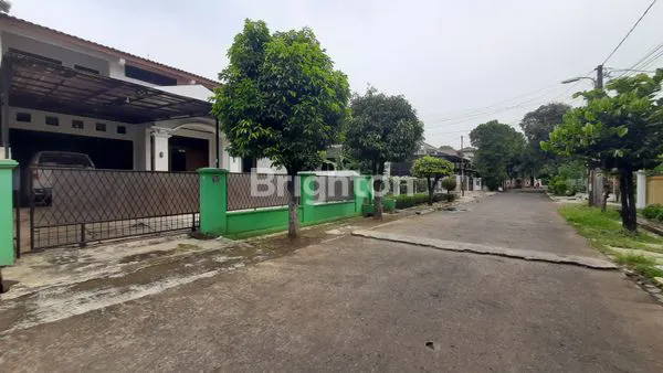 image RUMAH 2LANTAI DI JATI MAKMUR (2)