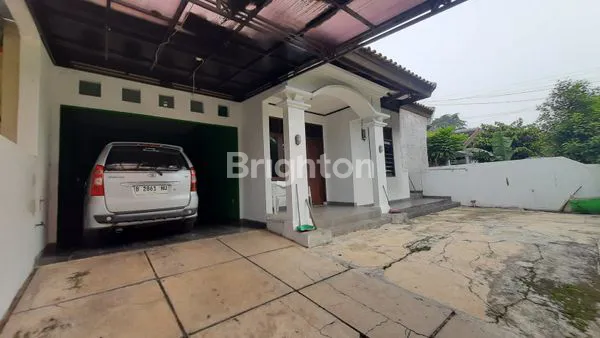 image RUMAH 2LANTAI DI JATI MAKMUR (3)