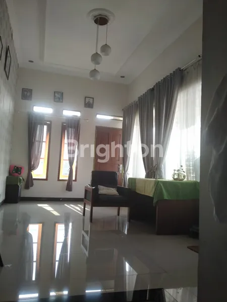 image DIJUAL CEPAT RUMAH CULDESAK DI CIKEAS GARDENIA BONUS KIOS (WARUNG) DI LT 1  (7)