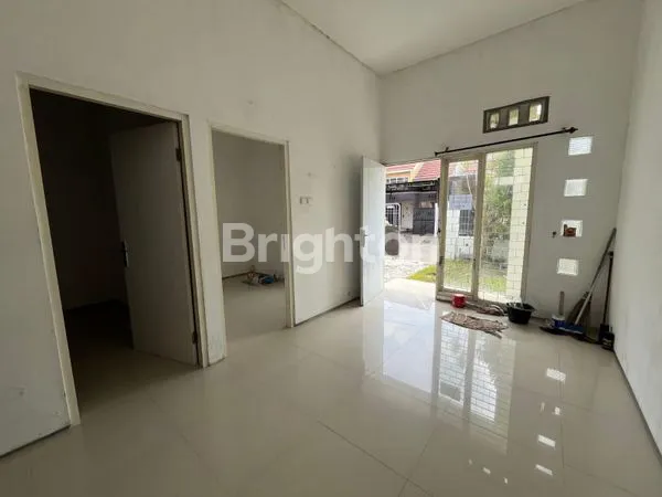 image DIJUAL CEPAT RUMAH DI TAMAN WISATA REGENCY GRESIK  (2)
