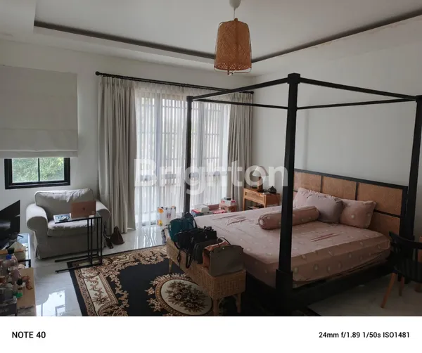 image RUMAH 3 LANTAI FULL FURNISHED DENGAN ROOFTOP DI NEO CATALONIA BSD (7)