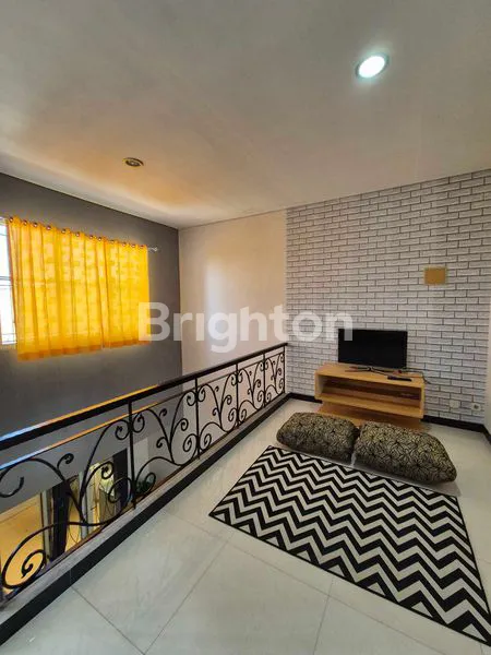 image RUMAH LAGUNA REGENCY PAKUWON CITY SURABAYA TIMUR (4)