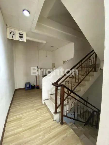 image RUKO 4 LANTAI TERMASUK BASEMENT DI SENTRA BISNIS TANJUNG DUREN (1)