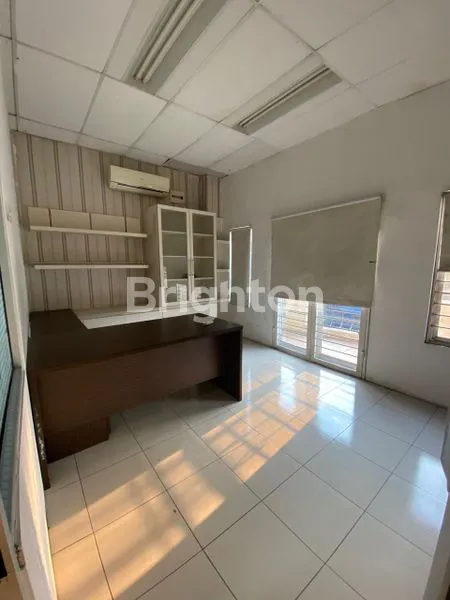 image RUKO 4 LANTAI TERMASUK BASEMENT DI SENTRA BISNIS TANJUNG DUREN (5)