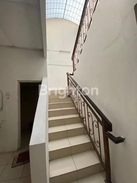 image RUKO 4 LANTAI TERMASUK BASEMENT DI SENTRA BISNIS TANJUNG DUREN (6)