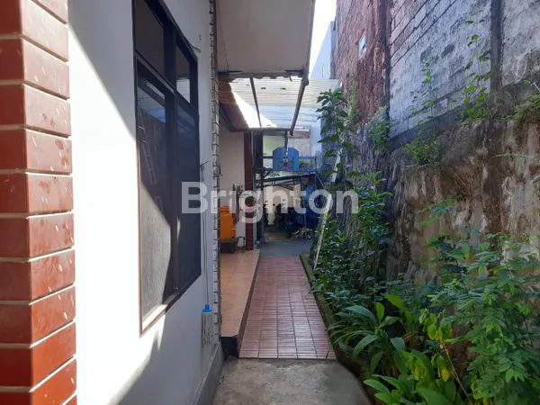 image RUMAH NYAMAN DAN LUAS DI UNGASAN, KUTA SELATAN (8)