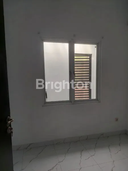 image RUMAH SIAP HUNI DI KOTA WISATA, DEKAT MALL LIVING WORLD (5)