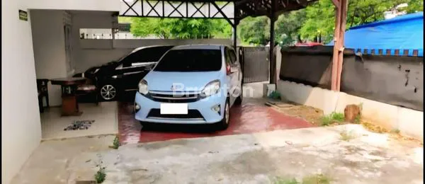 image RUMAH 1 LANTAI AREA KOMPLEK PERUMAHAN STRATEGIS DEKAT DENGAN MALL & RUMAH SAKIT, BEBAS BANJIR DI MERUYA, JAKARTA BARAT (1)