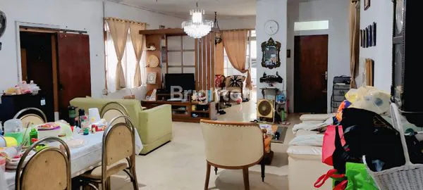 image RUMAH 1 LANTAI AREA KOMPLEK PERUMAHAN STRATEGIS DEKAT DENGAN MALL & RUMAH SAKIT, BEBAS BANJIR DI MERUYA, JAKARTA BARAT (2)