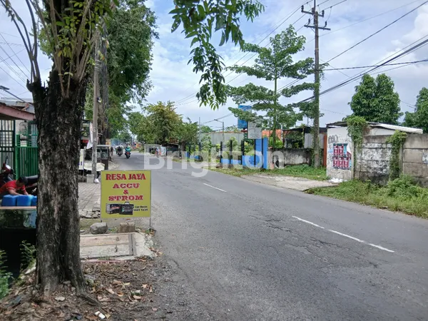 image DISEWAKAN BANGUNAN STRATEGIS DI JALAN RAYA JERUK LAKARSANTRI, SURABAYA (4)