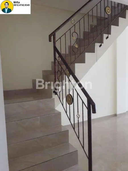 image DISEWAKAN  RUKO BARU DI BINTARO PERMAI PESANGGRAHAN – LOKASI STRATEGIS JAKARTA SELATAN, SIAP PAKAI (7)