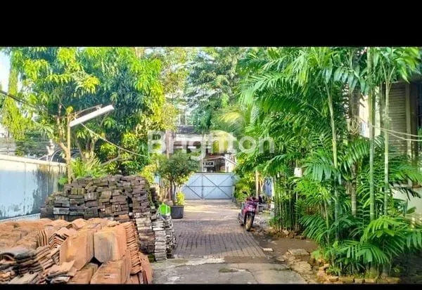 RUMAH TUA BERSEJARAH - CIKINI, MENTENG - JAKARTA PUSAT