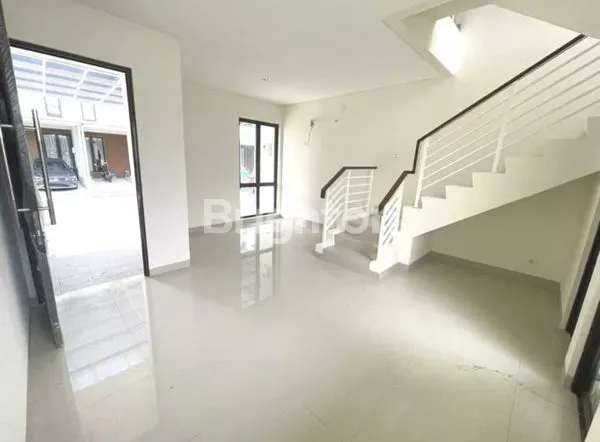 image RUMAH 2 LANTAI JAKARTA GARDEN CITY CAKUNG (6)