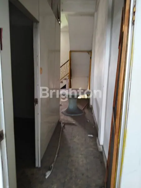 image RUKO 3½ LANTAI SIAP USAHA DI JL. HM YAMIN MEDAN (6)