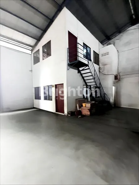 image DIJUAL GUDANG JL. MEDAN SAMPALI-POSISI PINGGIR JALAN-BISA AKSES CONTAINER 40 FEET - SIAP PAKAI - BAGUS & TERAWAT (5)