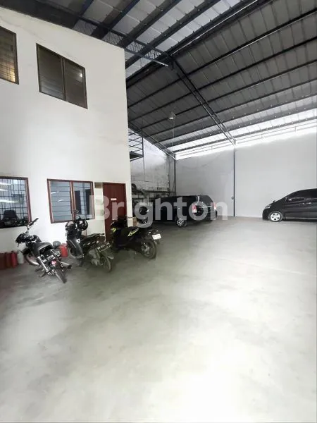 image DIJUAL GUDANG JL. MEDAN SAMPALI-POSISI PINGGIR JALAN-BISA AKSES CONTAINER 40 FEET - SIAP PAKAI - BAGUS & TERAWAT (4)