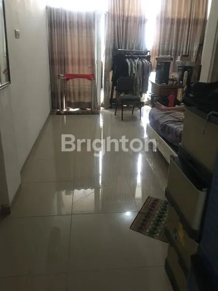 image RUMAH TINGGI  3,5 LANTAI, STRATEGIS PINGGIR JALAN, MANGGA , DURI KEPA, JAKARTA BARAT (6)