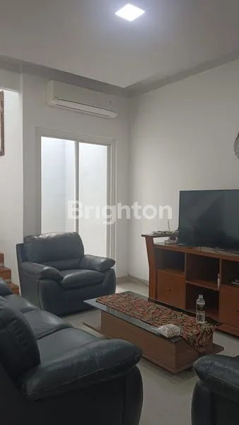 image RUMAH DI SOLO DENGAN DESAIN MODERN DAN LINGKUNGAN YANG TENANG DEKAT DENGAN MANAHAN KOTA SOLO (3)