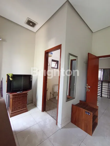 image ISTIMEWA! RUMAH FULL FURNISH DI VILA MELATI MAS SELANGKAH DARI PINTU TOL (6)