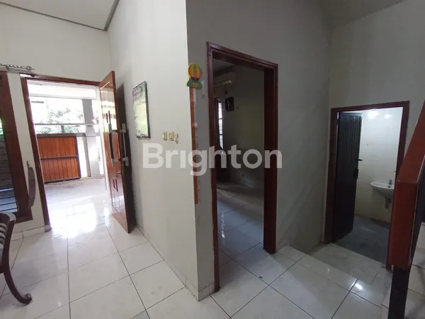 image ISTIMEWA! RUMAH FULL FURNISH DI VILA MELATI MAS SELANGKAH DARI PINTU TOL (8)