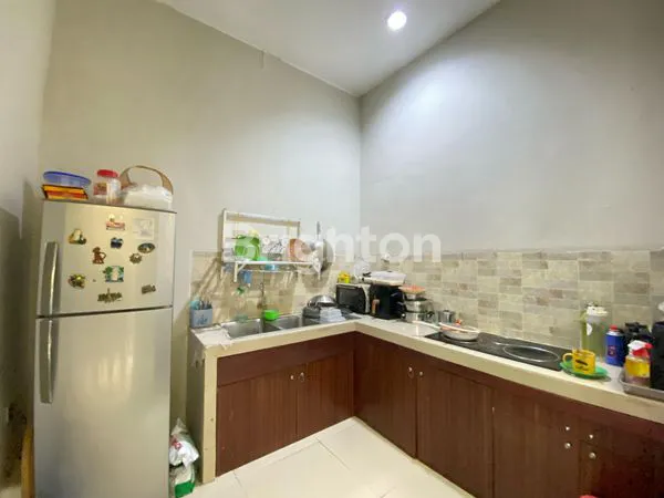 image RUMAH DI PERUMAHAN SEKARDANGAN (4)