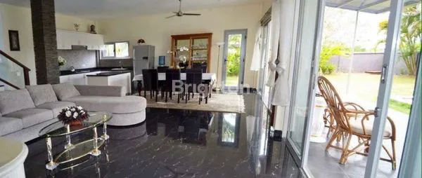 image VILLA DI UNGASAN 2 LANTAI DESAIN MODEREN FULLY FURNISH (8)
