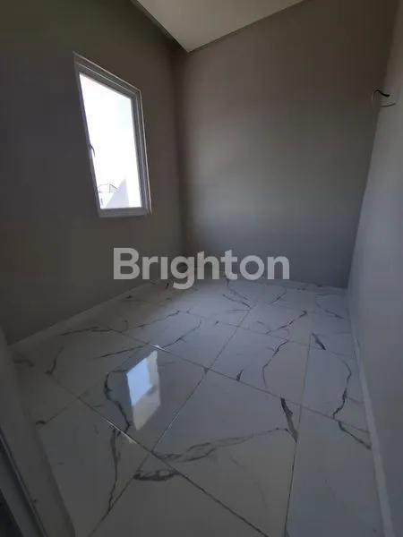 image PERUMAHAN MEWAH, LOKASI STRATEGIS, NYAMAN, BEBAS BANJIR (5)