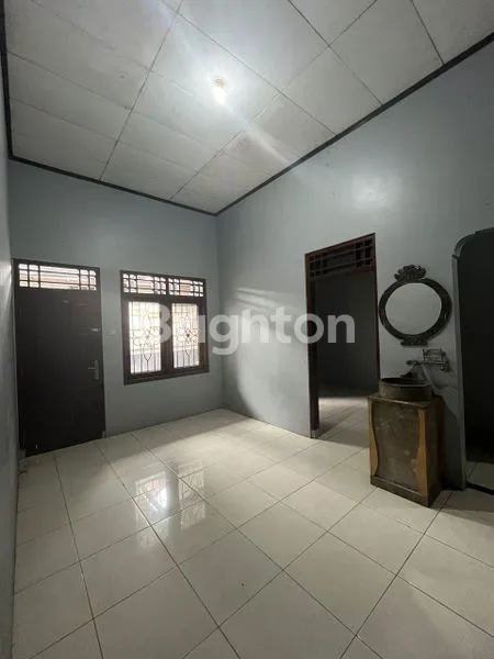 image RUMAH STRATEGIS PINGGIR JALAN AKSES MUDAH (8)