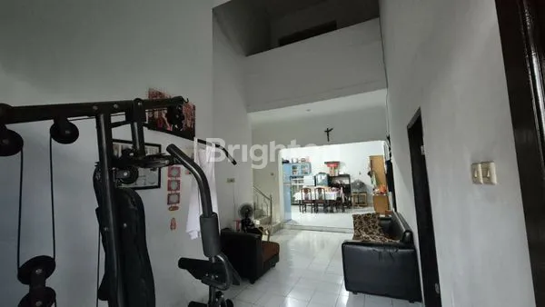 image RUMAH DI VILLA TAMAN CIBODAS, 5BR TANGERANG SELATAN (3)