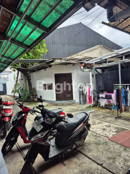 image RUMAH KOST (ADA RUMAH TINGGAL) DEKAT MRT  FATMAWATI POTENSIAL UNTUK BISNIS  (8)