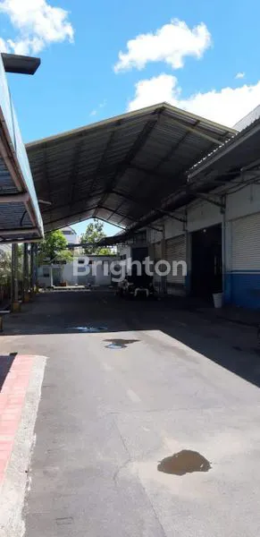 image GEDUNG DAN GUDANG DI JALAN GATOT SUBROTO TIMUR KESIMAN KERTALANGU DENPASAR (2)