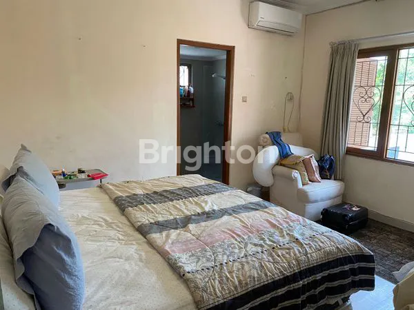 image RUMAH DI KEBAYORAN BARU JAKARTA SELATAN (8)