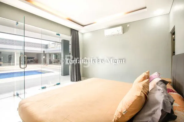 image VILLA 69 LUXURY BIG NEW LARGE SWIMMING POOL WIDE HIGHWAY ACCESS LOCATION SANUR SOUTH DENPASAR (1)