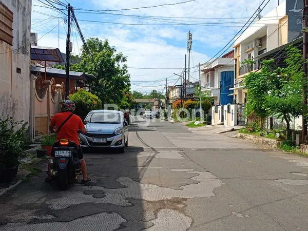 image RUMAH SIAP HUNI LOKASI STRATEGIS DI CENGKARENG INDAH, DEKAT PIK (6)