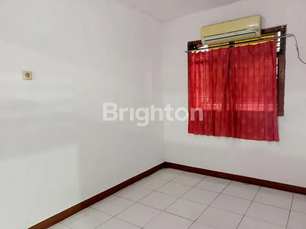 image RUMAH 2 LANTAI NYAMAN STRATEGIS BEBAS BANJIR, DURI KEPA JAKARTA BARAT (1)