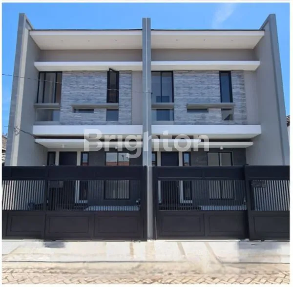 image RUMAH SIAP HUNI KLAMPIS SEMOLO TIMUR (1)