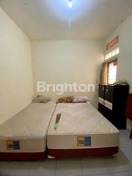 image RUMAH LUAS  DAN LEGA 2 LANTAI DI JUAL DI KEPANJEN MALANG  (7)