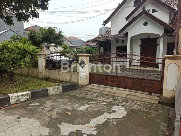 image RUMAH DILOKASI KOMERSIL  JALAN PANDU RAYA / JALAN AHMAD ADNAN WIJAYA (8)