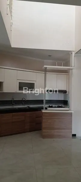 image DISEWA MURAH, RUMAH MEWAH FULLY-FURNISHED DI PERUMAHAN TAMANSARI HILLS, TEMBALANG (3)