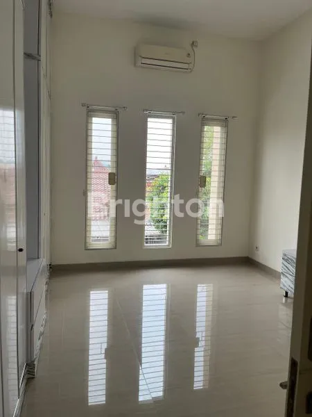 image MINIMALIS PURIMAS (2)