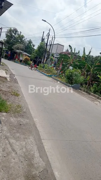 image RUMAH SIAP HUNI PINGGIR JALAN DI WIDURI BANGETAYU SEMARANG (7)