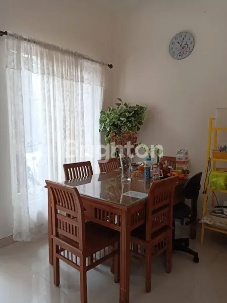 image  RUMAH SIMPANG DARMO REGENCY DEKAT KEN88, DEKAT SUKOMANUNGGAL, DEKAT TOL BANYU URIP  (4)