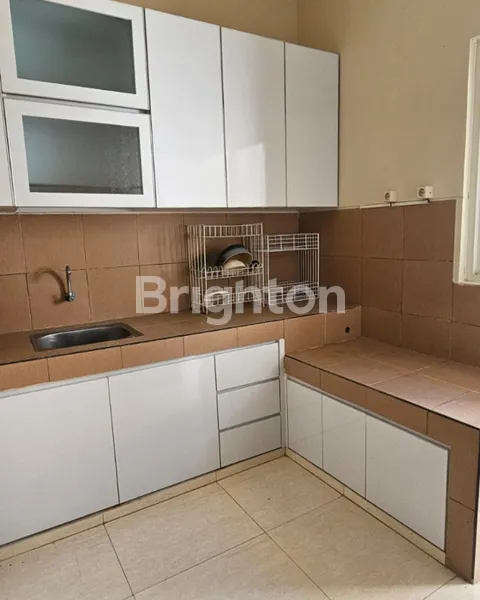 image RUMAH FULL FURNISHED DI CANDI GOLF  (5)