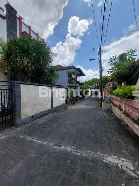 image RUMAH NYAMAN  DI KAWASAN PERUMAHAN TENANG DAN STRATEGIS DI JALAN TANGKUBAN PERAHU, PADANG SAMBIAN (3)