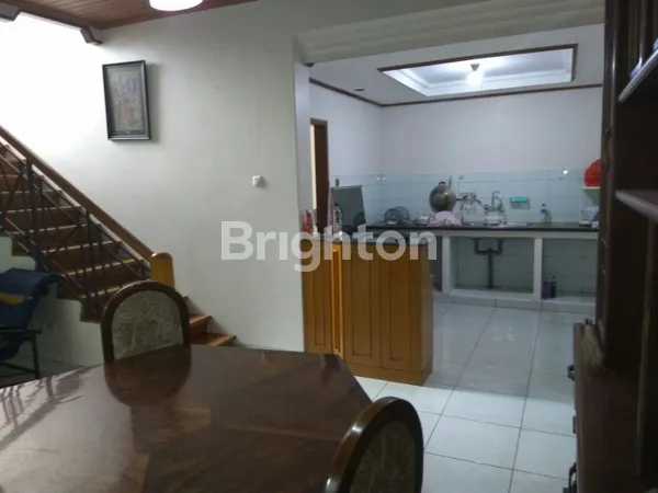 image DIJUAL CEPAT RUMAH 3 LANTAI DALAM KOMPLEK IPB 2 (6)
