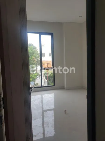 image RUMAH BARU SELANGKAH KE HR MUHAMMAD (2)