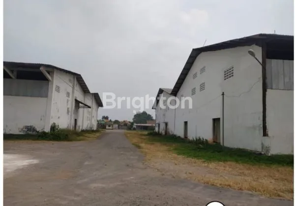 image DIJUAL EX GUDANG DI JOMBANG MANCAR (1)