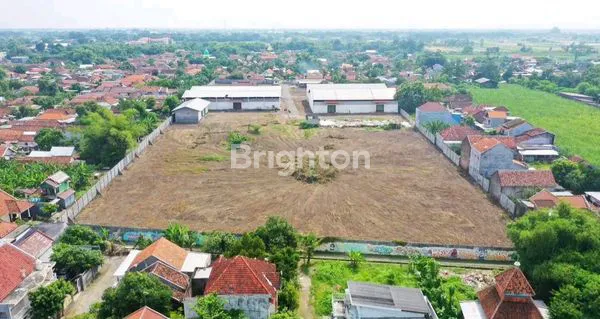 image DIJUAL EX GUDANG DI JOMBANG MANCAR (2)