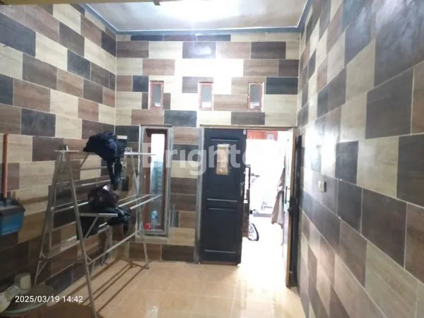 image RUMAH 2 LANTAI DAERAH SETRO SIAP HUNI (1)
